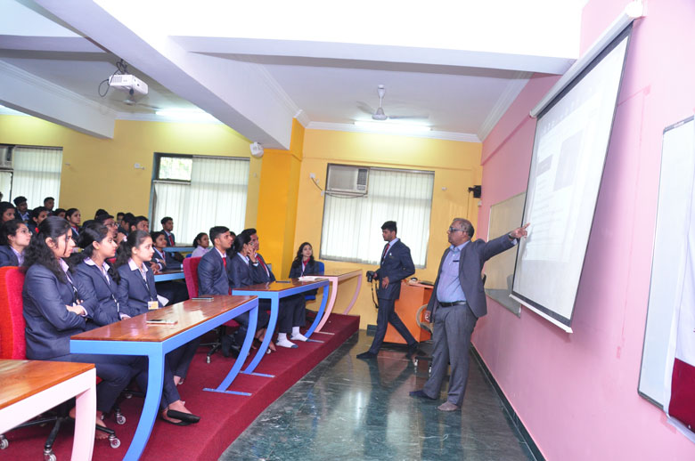 conference-on-from-start-up-to-scale-up-4