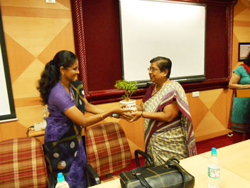 workshop-on-A-Practical-Approach-to-Research-2013 (4)